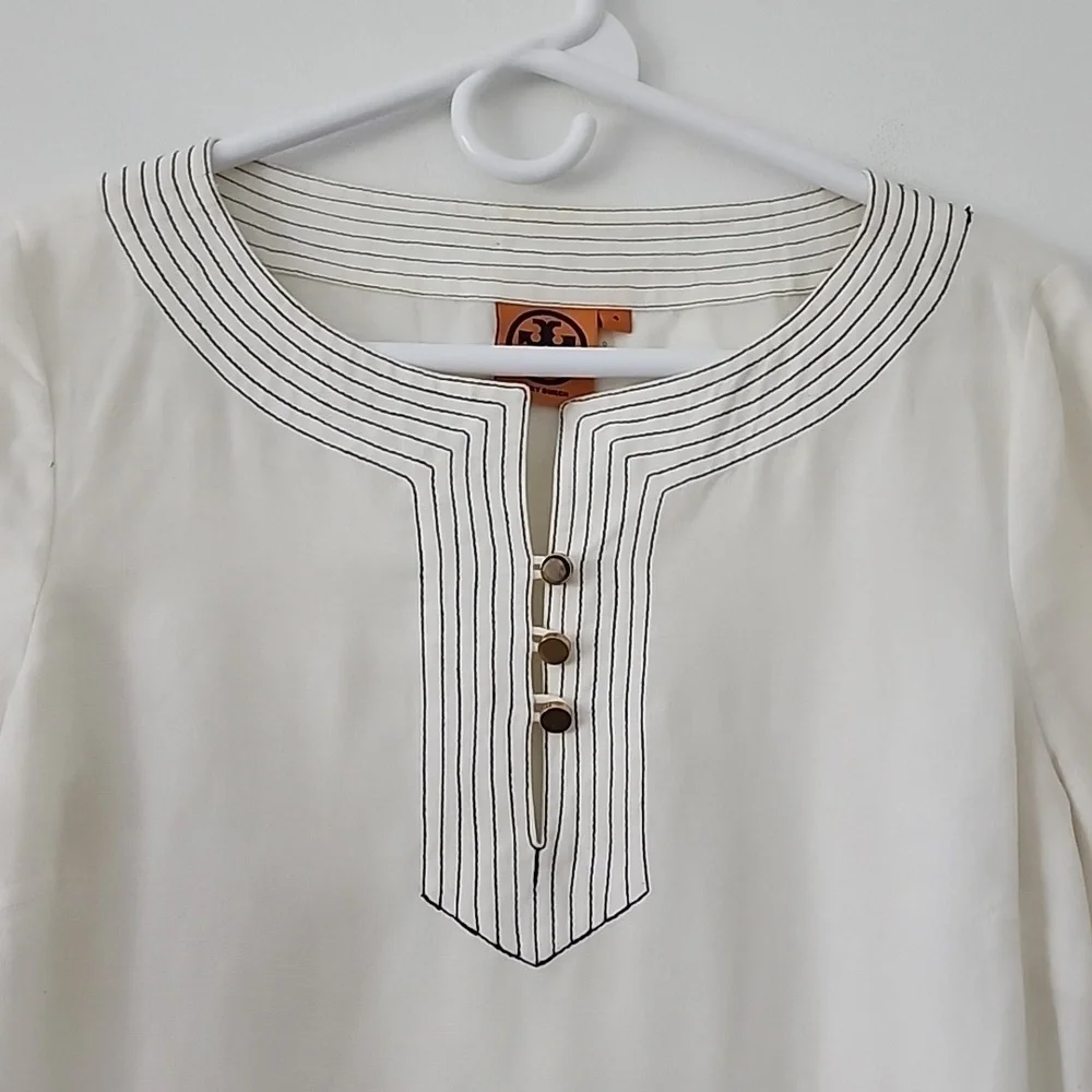 Tory Burch Boho Chic White Tunic with Black Stitch Detail and Gold Buttons Sz 4